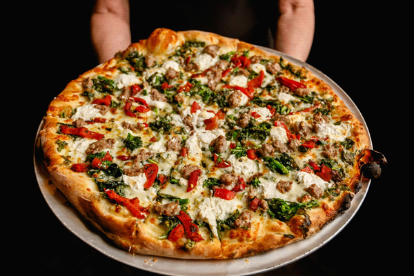 Best pizza in East Bridgewater MA - fresh, hot, delivered from 650 Plymouth St